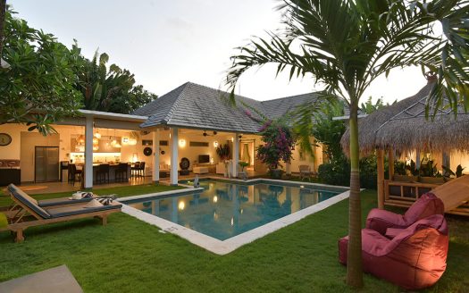 Villa Sampai | Villa 4 chambres à louer | Canggu – Padonan