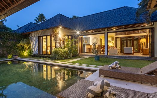 Villa Tiga Mangga | Villa 2 chambres à louer | Kerobokan - Center - Location de villas par Bali Immobilier